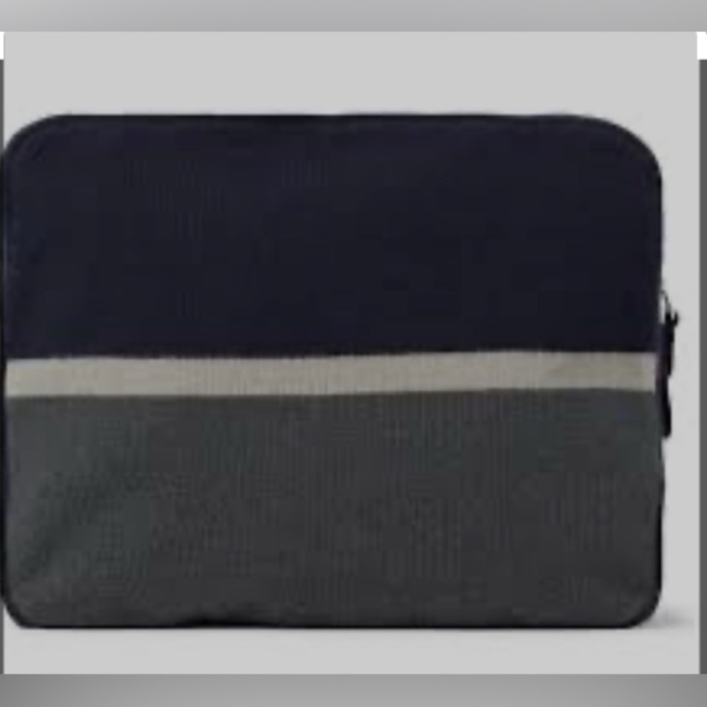 Armand DiraDourian 100% cashmere Navy Blue Stripe Toiletries pouch make-up bag